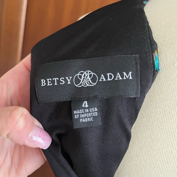 Betsy & Adam Metallic Front Ruffle Slit Halter Nevk Sleeveless Gown - Picture 3 of 17